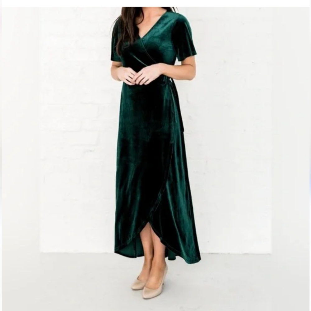 Elegant Green Velvet Midi Dress